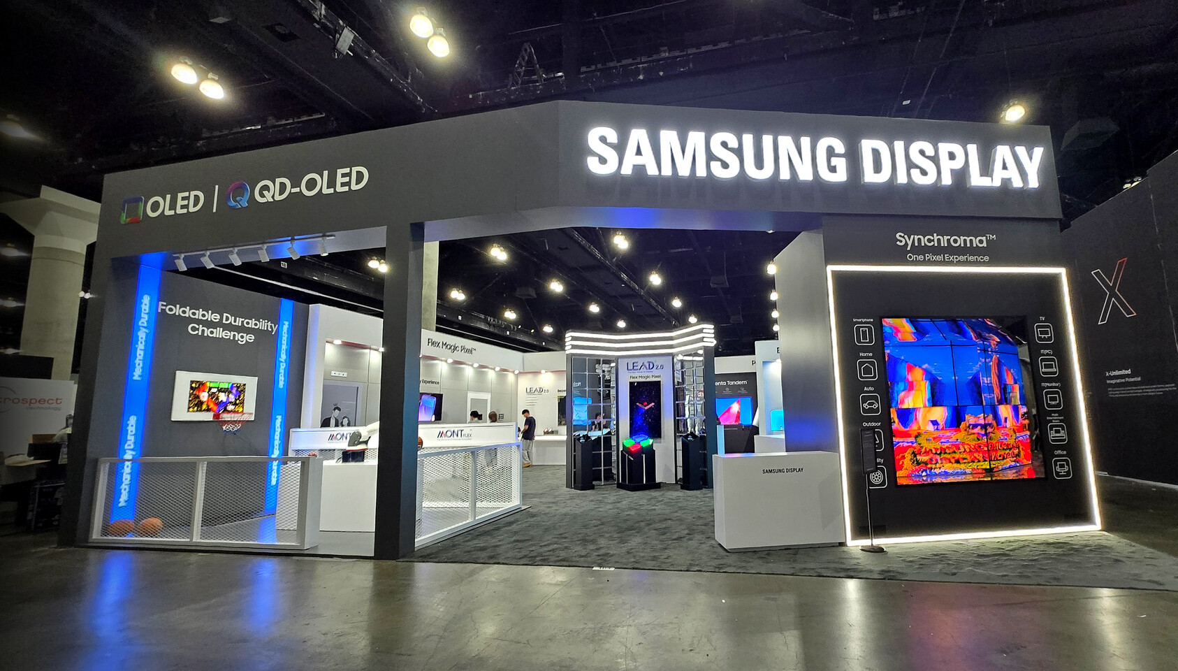 Samsung Display презентує OLED з яскравістю 3000 ніт та екрани, що розтягуються